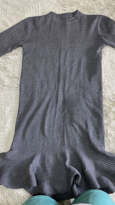 Платье до колени