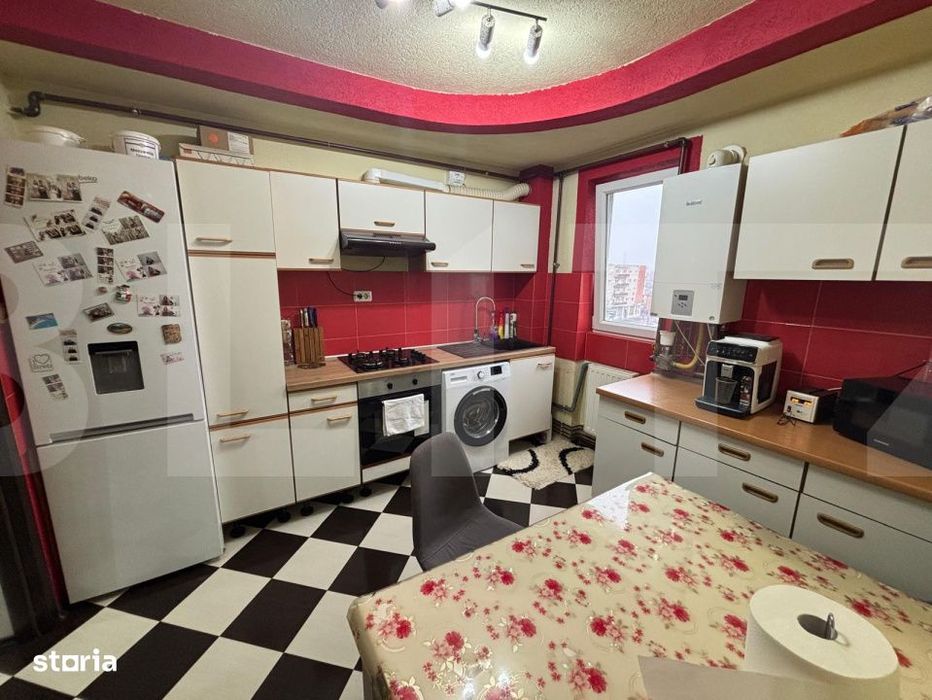 Apartament 3 camere, 88 mp, zona Gradiste