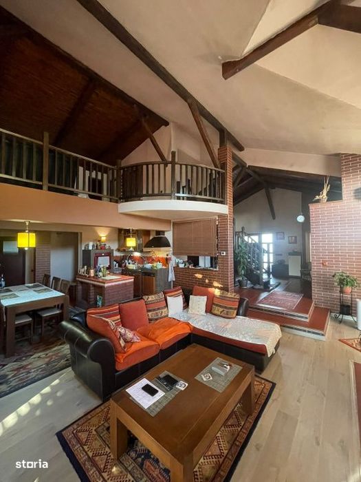 Casa P+1, 240 mp, teren 1.084 mp, 2 garaje, zona Tautii Magheraus