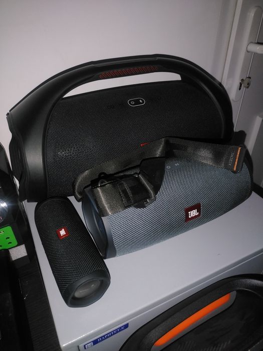 Boxe JBL  noi puțin folosite