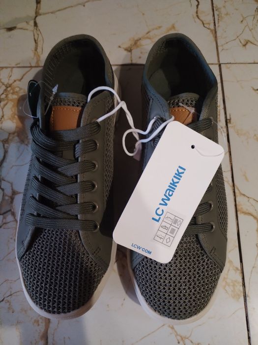 Adidași Noi pentru bărbați