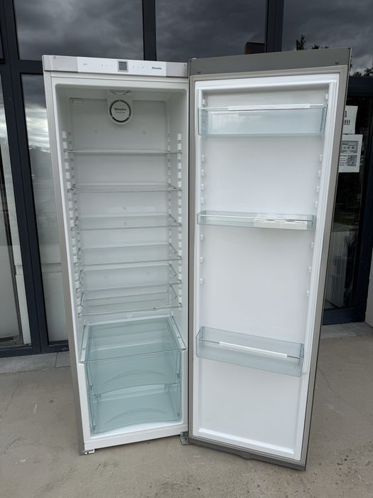 Хладилник Охладител  Миеле 185см