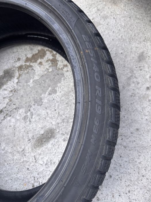 225/40/19 и 255/35/19 Pirelli 4 бр