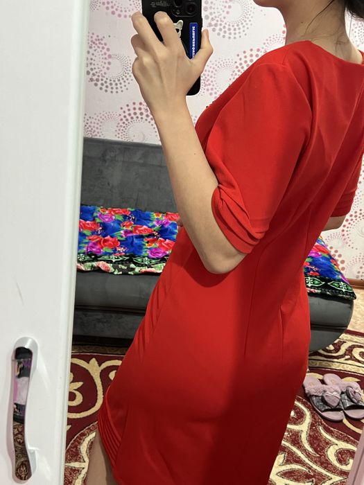 Продам платья, фото есть