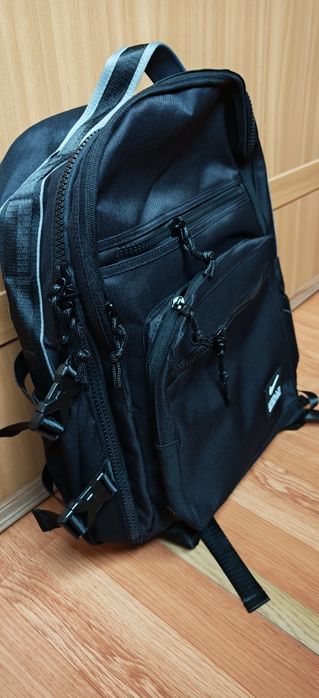 Продам спортивные рюкзаки Nike