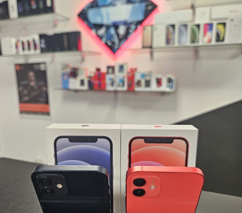 Iphone 12 / Red / 64  GB / DeluxGSM