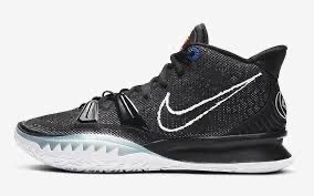 Nike Kyrie 7.