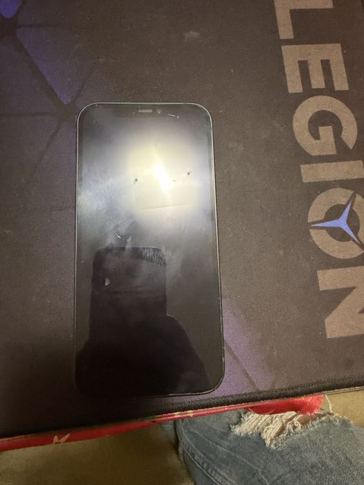 iPhone 12 64gb…….