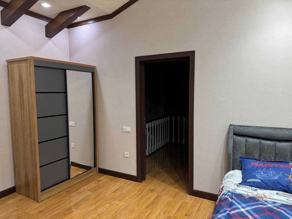 Сдается  Шикарный коттедж рядом с Итальянским посольством ( н1028 )