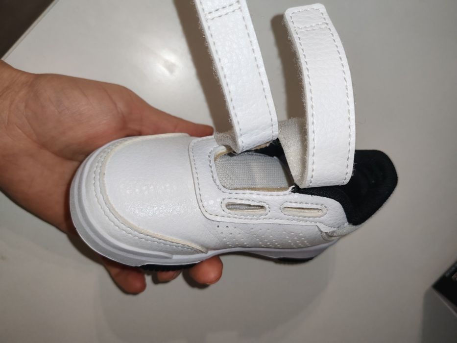 Adidas copii mărimea 22