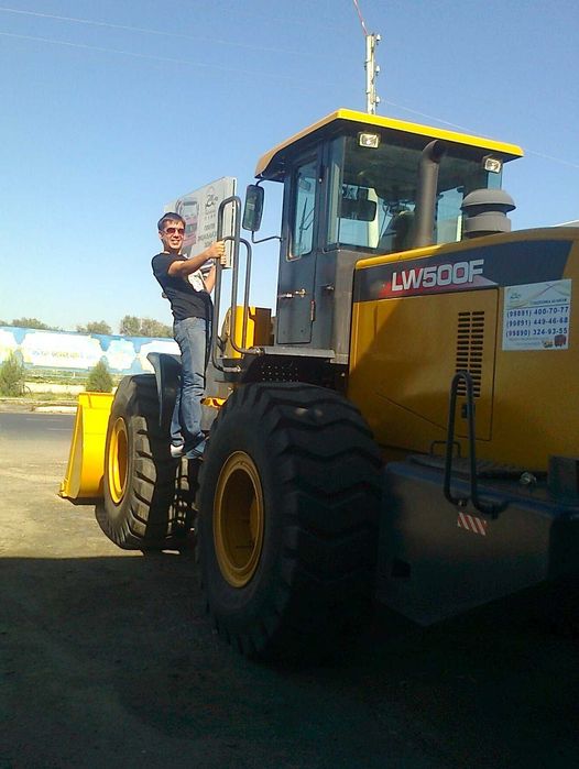 Фронтальный погрузчик XCMG LW500FN 3 куба рычаг и джостик