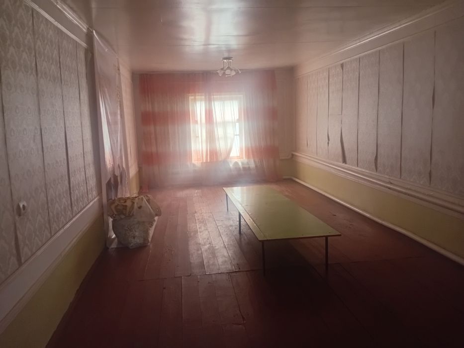 Uy sotiladi 14 sotik