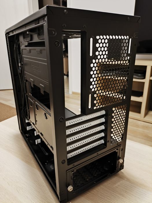 Carcasa gaming workstation Fractal Design Define C Mini