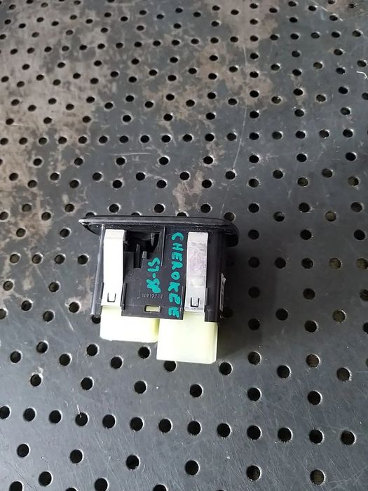 Buton geam electric stanga spate jeep grand cherokee 4 wk wk2 68085690ab 10025586