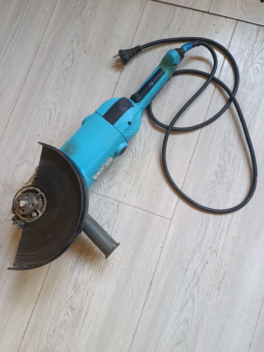 УШМ Болгарка 230