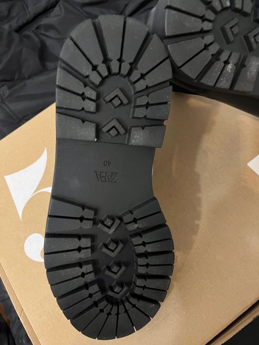 Ghete bărbați Zara noi.