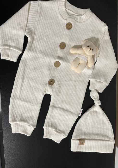 Памучен бебешки гащеризон