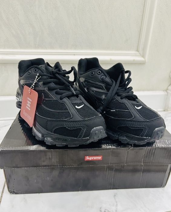 Продам кроссовку