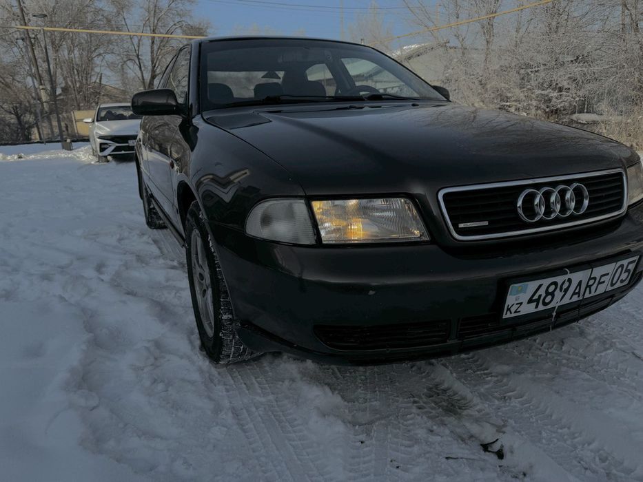 Автомобиль Ауди А4 97 год