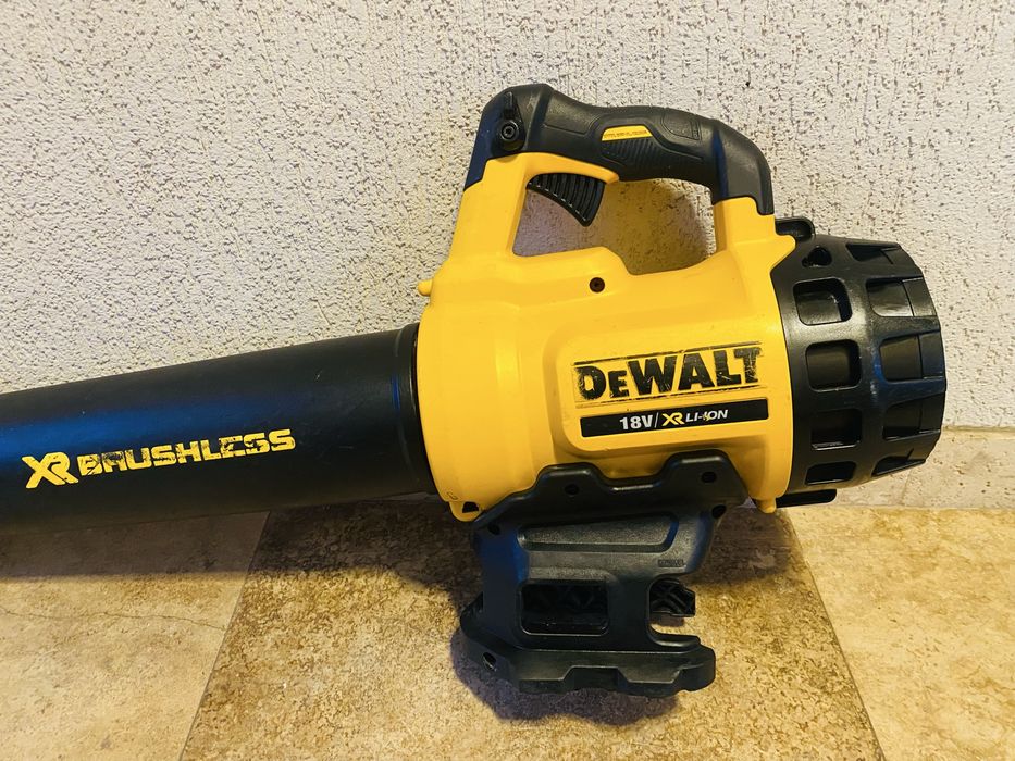 Dewalt duflanta frunze DCM 562