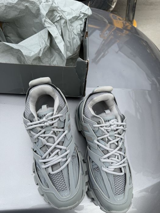 Balenciaga Track Gri
