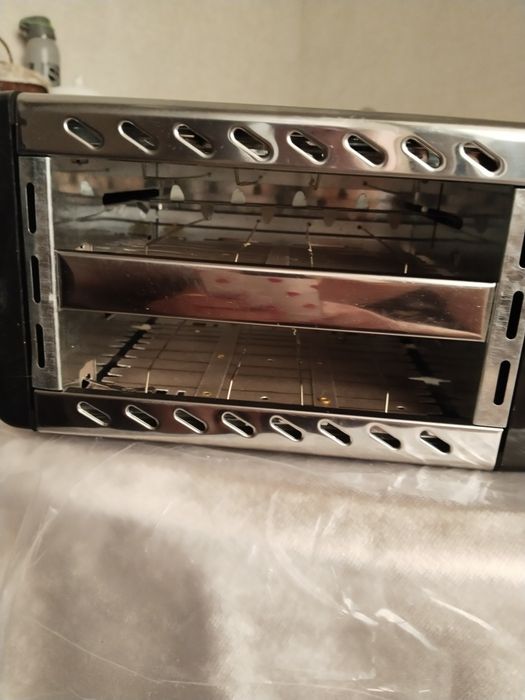 Пролам не дорого Тефаль 100.000тысяч,тостер 100.000тысяч,колонка 50.00