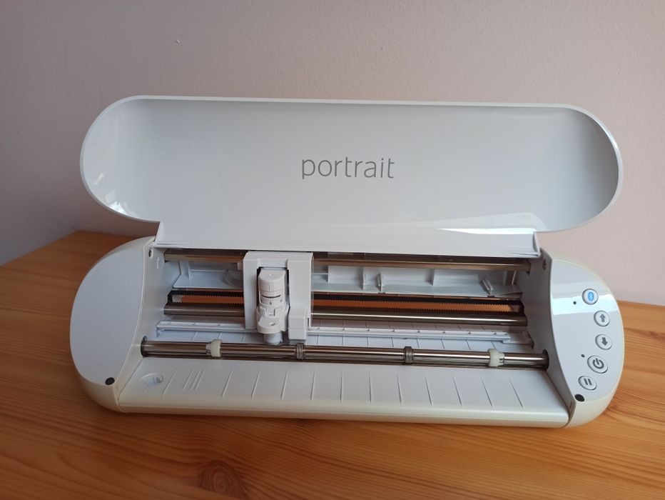 Cutter plotter Silhouette Portrait 3.