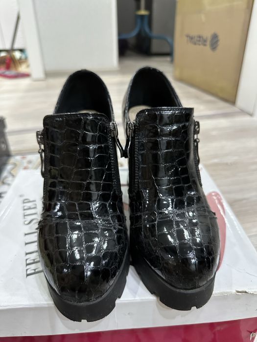 Продам ботильоны