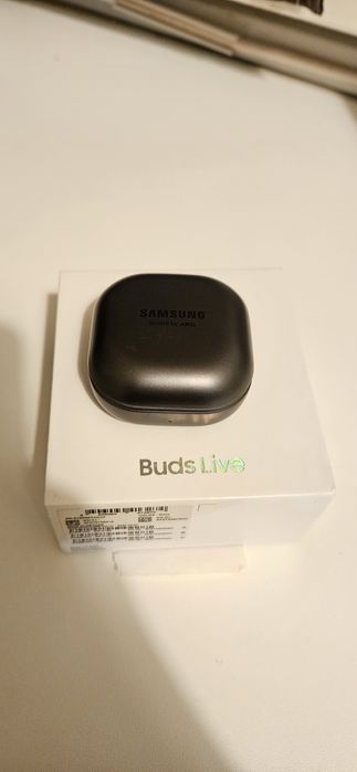 Samsung buds live