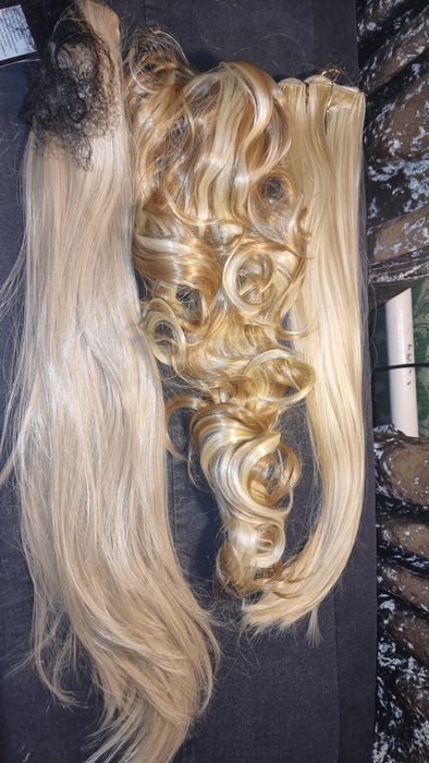 Продам шиньоны-хвостики.