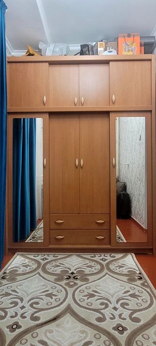 Продам шкаф в хорошем состояние