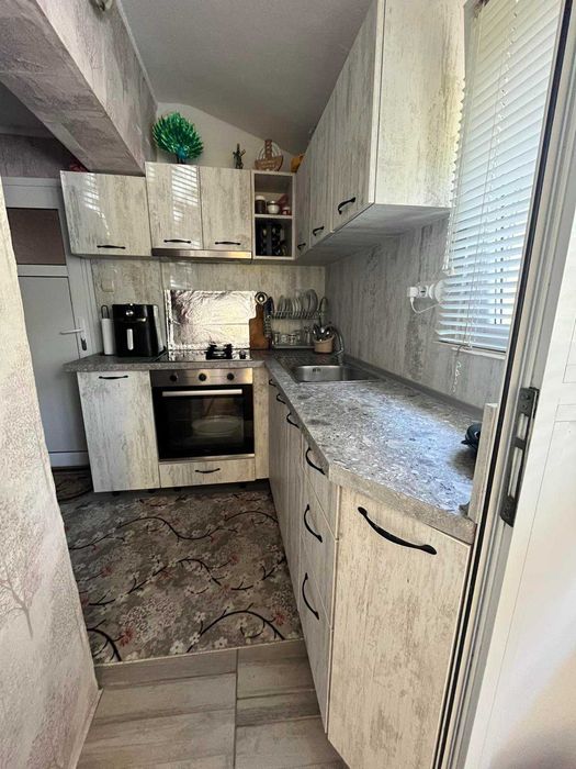 Продава се Къща в Добрич, ЖП Гара - 70 кв.м за 583 €/кв.м - Снимка #2