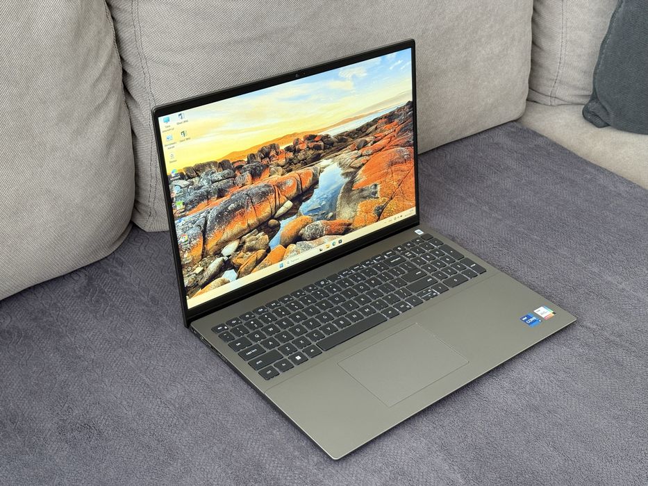 16’FHD+IPS/i7-1360p/Dell Vostro 5630/16GB DDR5/512GB SSD/Гаранция