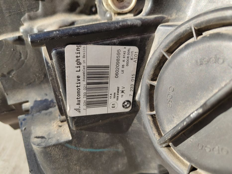 Комплект фарове за BMW e70 x5 биксенон.