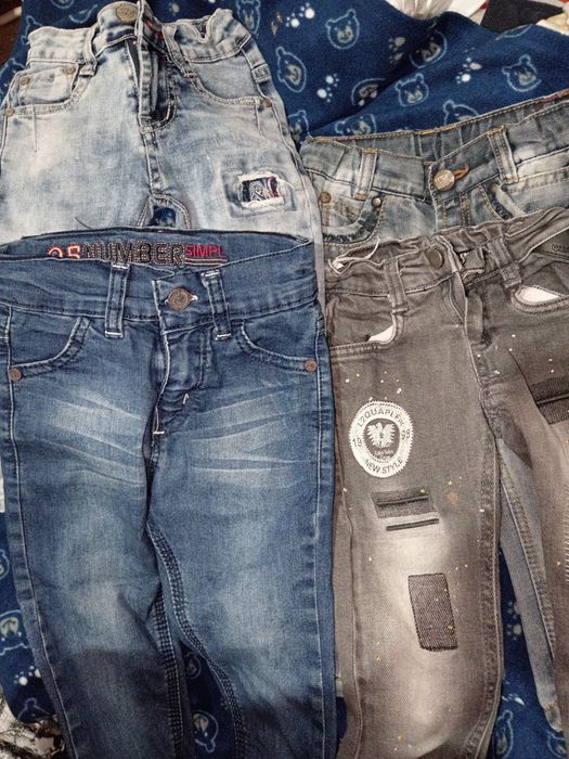 Много запазени дрехи