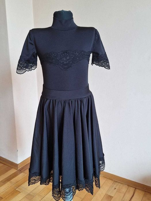 Продавам тренировъчно облекло. Размер 128-134.