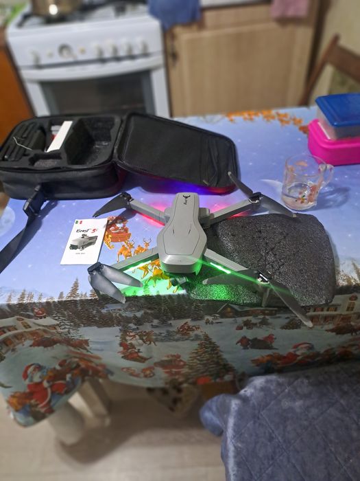 Продам дрон почти не пользуюсь