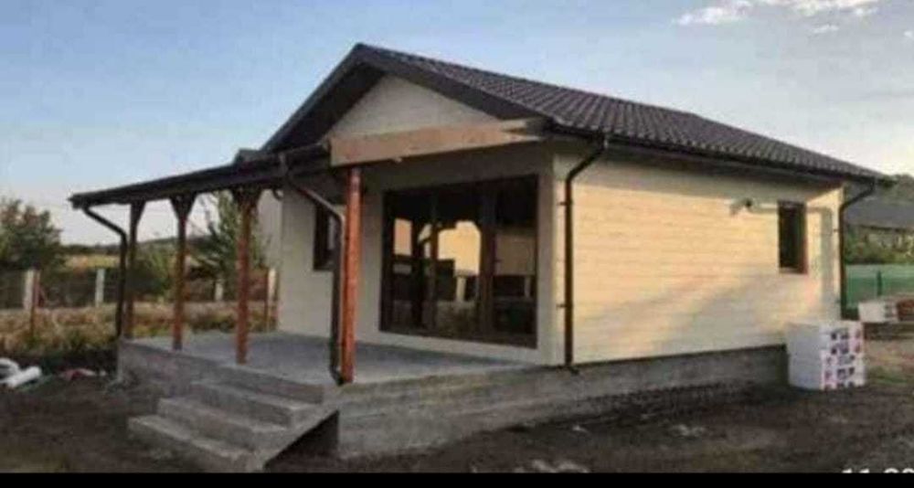 Vand casa pe structura metalica moderna 8m x8m