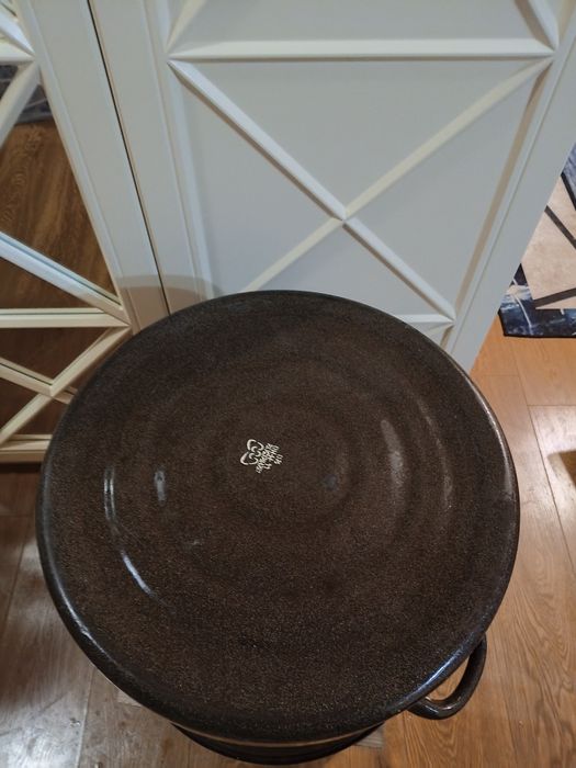 Продам кастрюлю 40 л