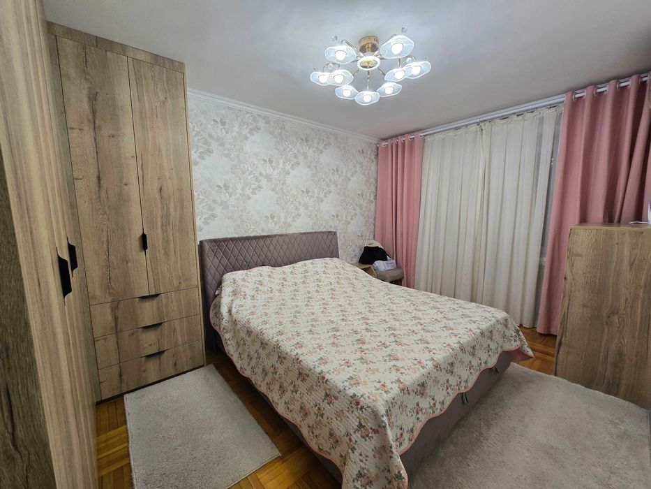 3х комн, Бий, 171 школа, макро, 2ой дом от дороги