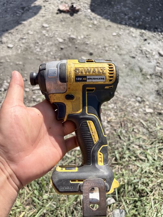 Corp dewalt impact cu 3 nivele