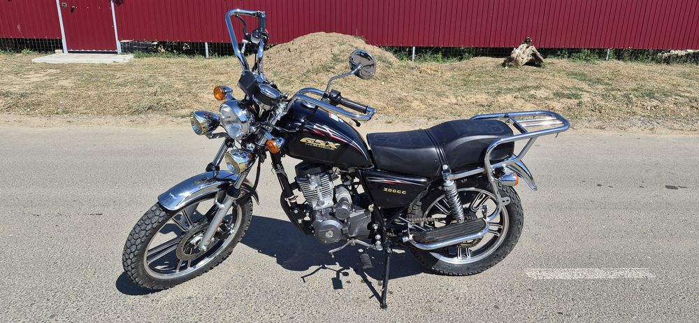 Продам мотоцикл Suzuki GSX 200