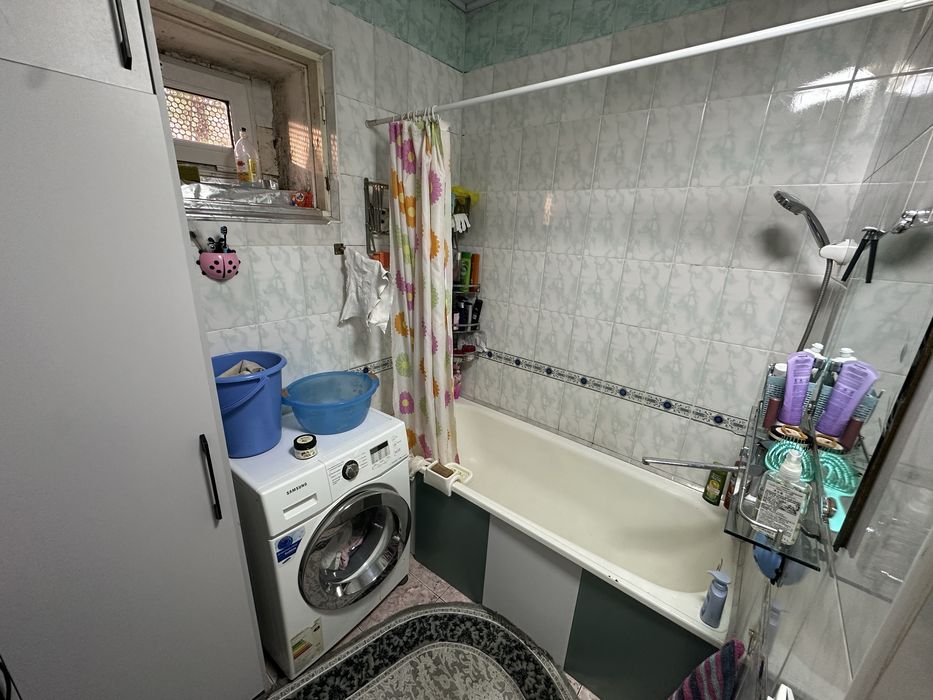 Продаю 3 комнатную квартиру кирпич (Дустлик 1  Янгихайот) с подвалом