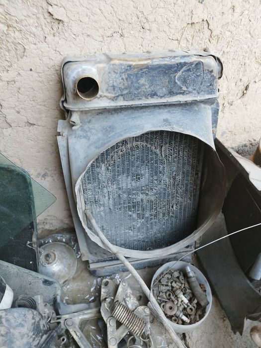 Volga zapchast sotiladi