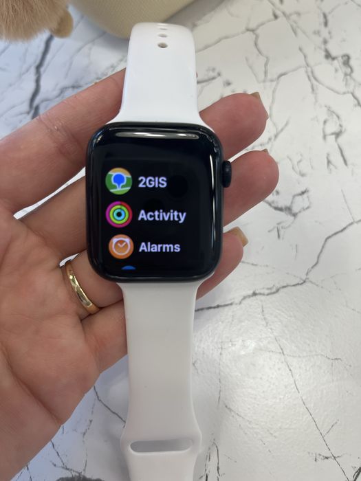 Apple watch SE2 gen 2022 44mm черный