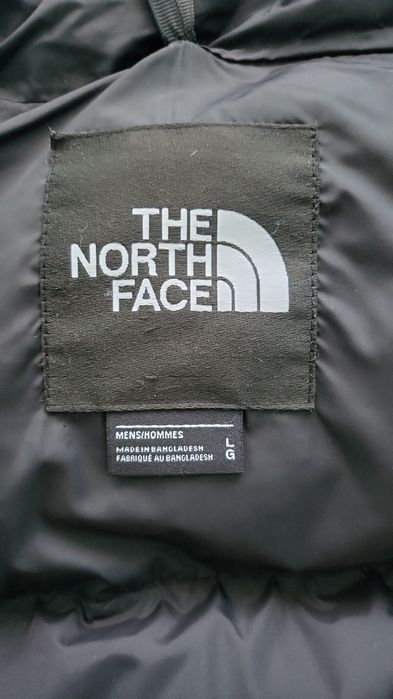 vând geaca nort face  L