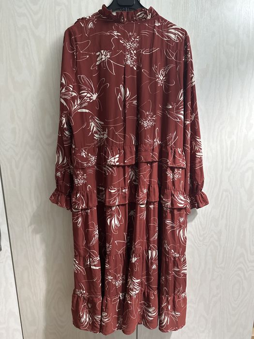 Продам платье женское