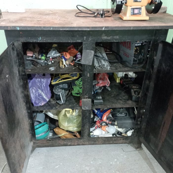 Продам.  Верстак