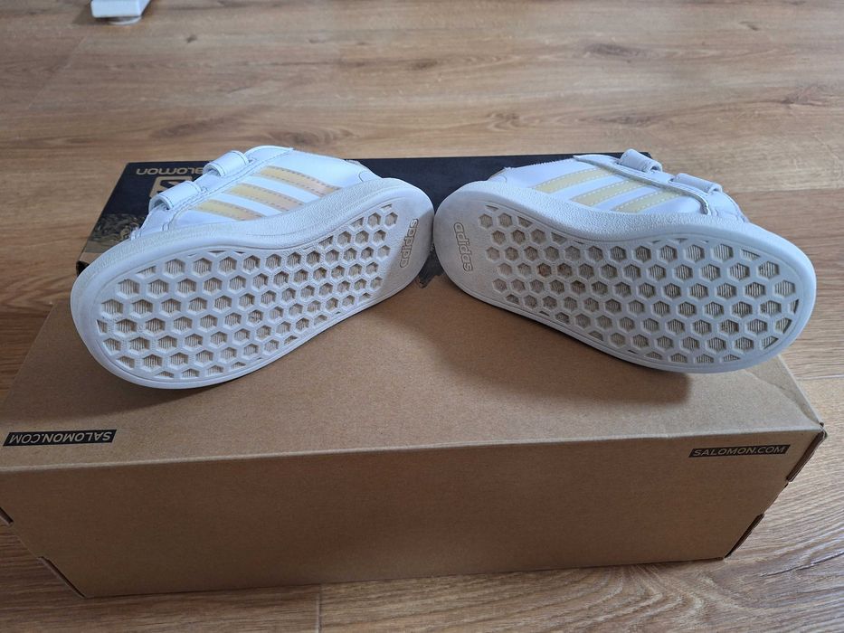 Детски обувки Adidas GY2328 Бял - 25