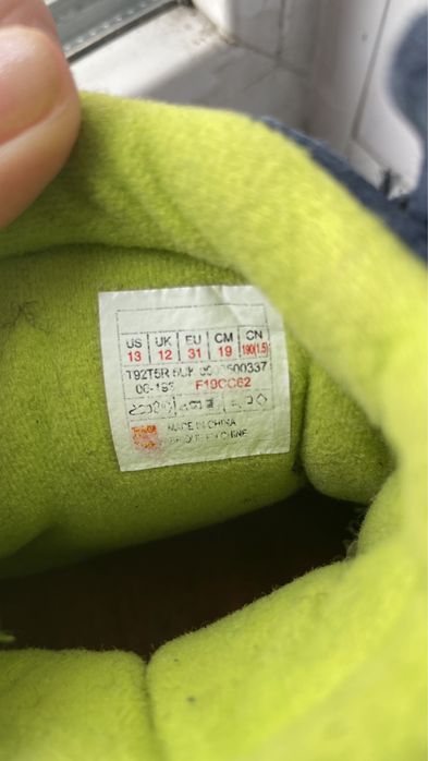 Продам зимние ботинки